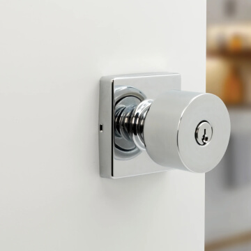 CH Slaes Hardware CA